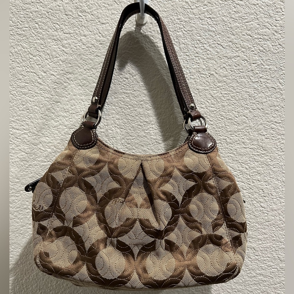 Coach Hand Bag D0982-42949 Brown/Tan with Lilac inside lining Like new - Picture 1 of 12
